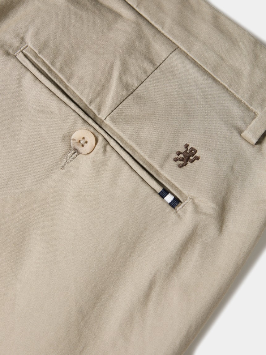 Cal�as chino slim fit