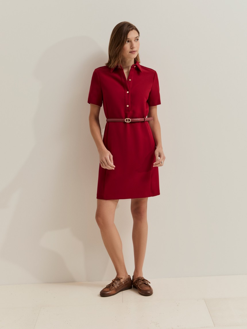 Vestido curto com cinto