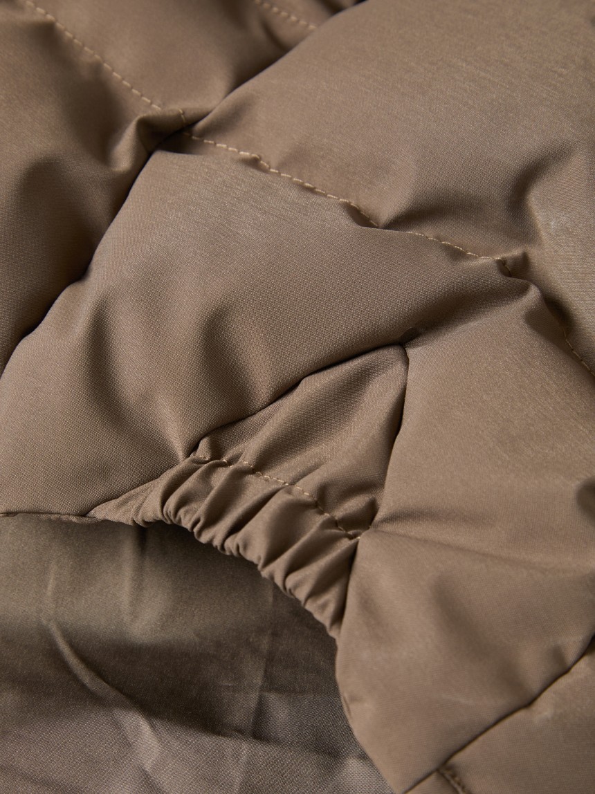 Sudadera acolchada con capucha