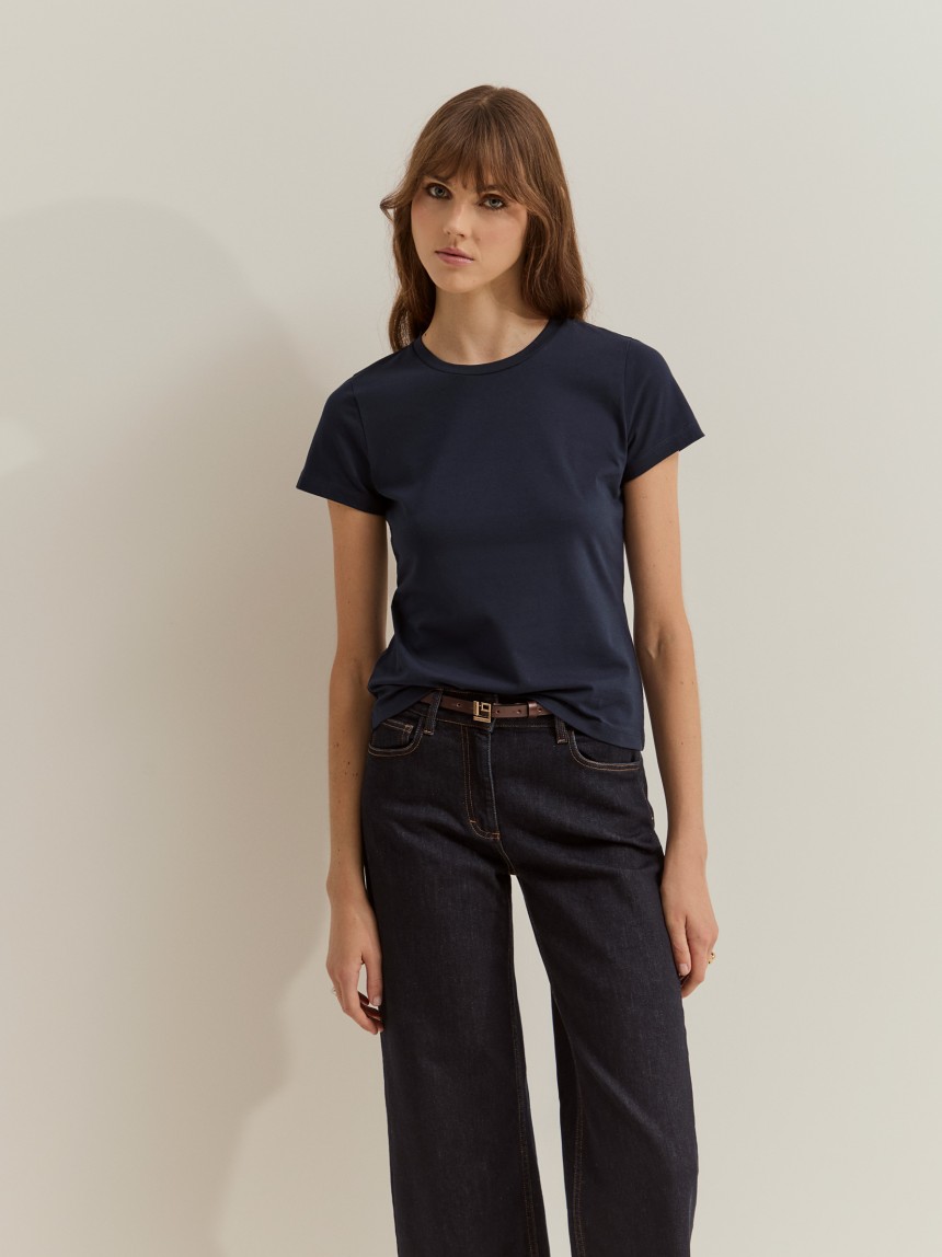 Short-sleeved T-shirt
