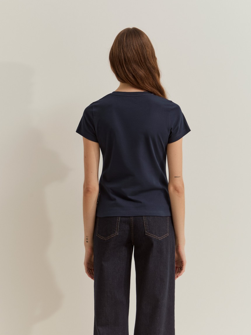 Short-sleeved T-shirt