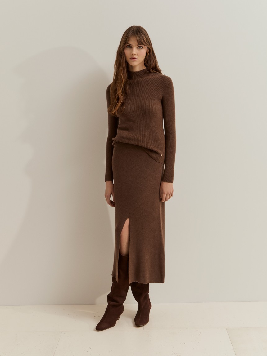 Shimmery knitted skirt