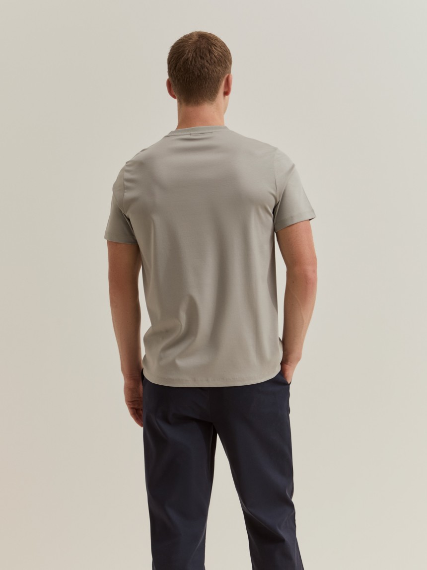 Basic cotton T-shirt