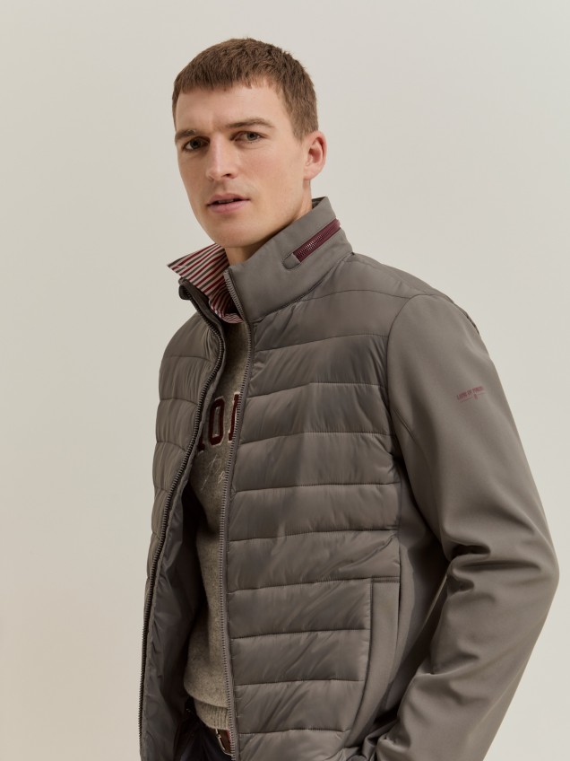 Chaqueta con capucha - Image product