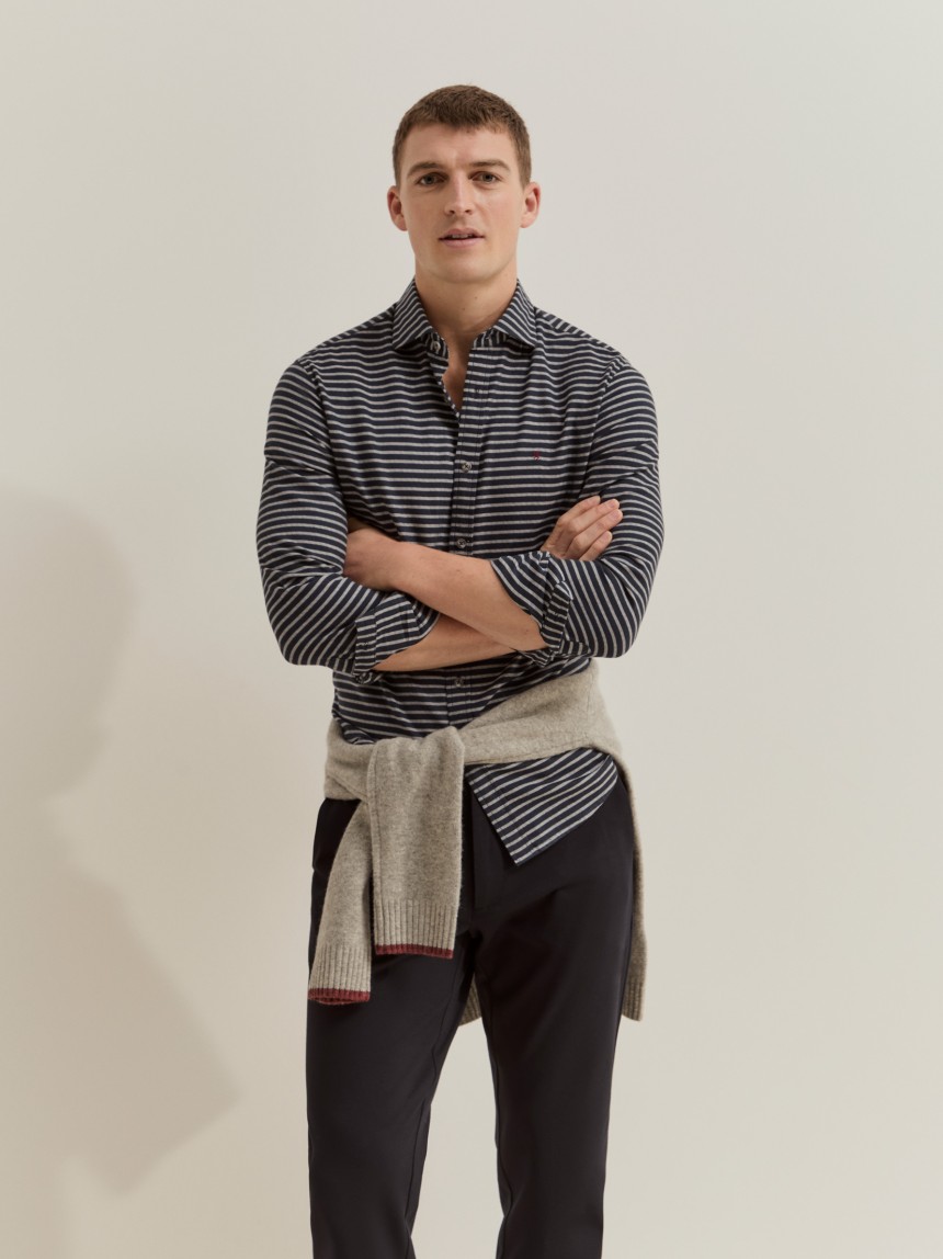 Slim fit striped shirt