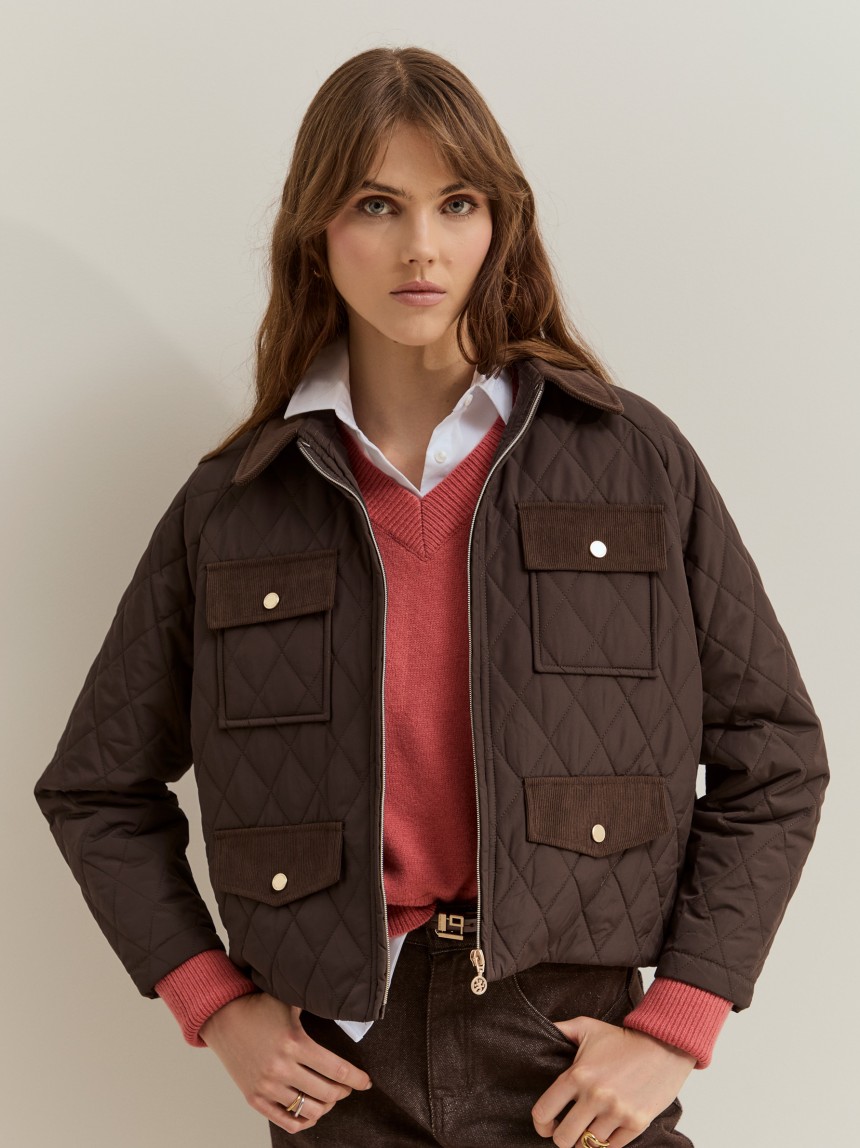 Blus�o acolchoado com bolsos