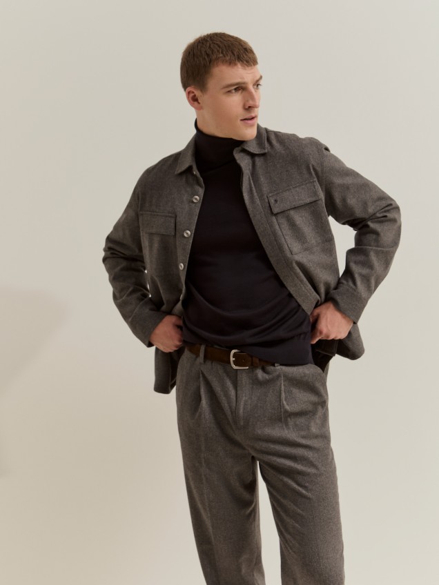 Chino pants with pleats - Image product