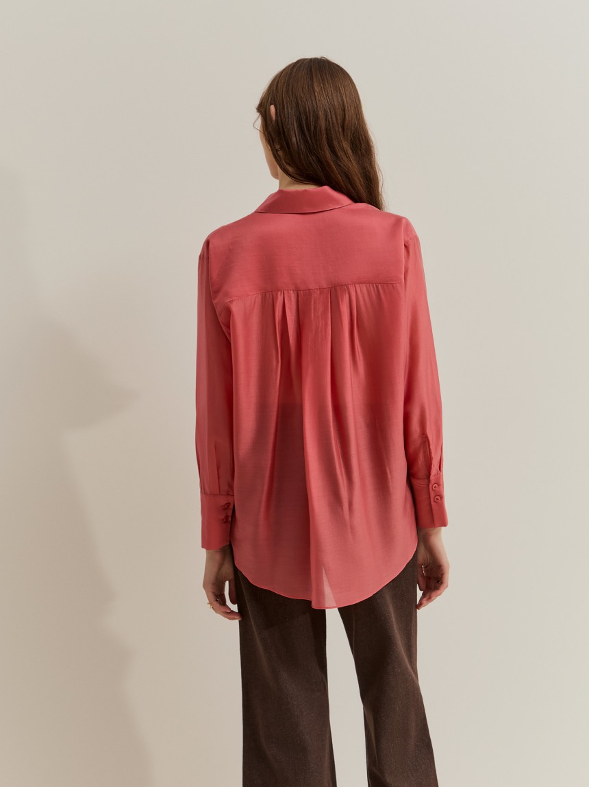 Camisa fluida em liocel