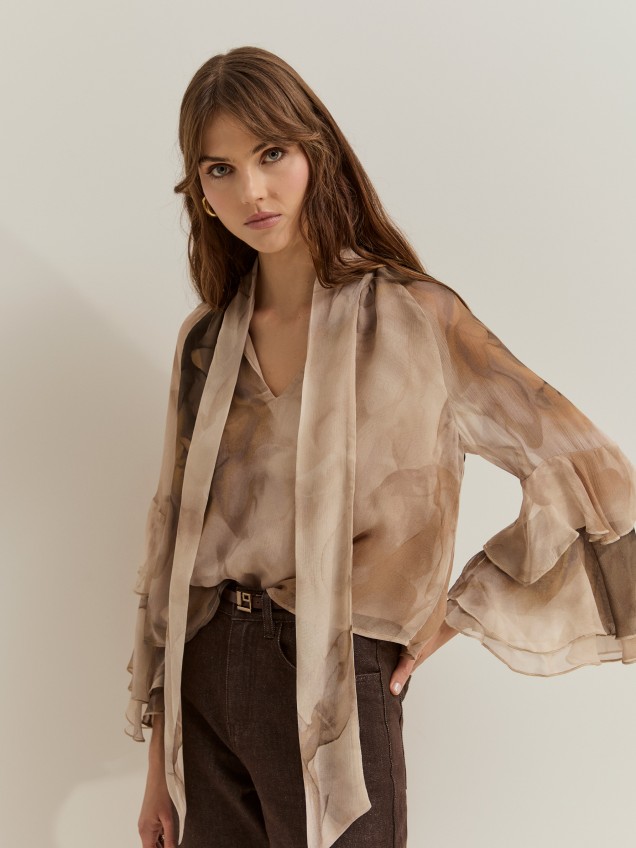Printed blouse with bow - Image product