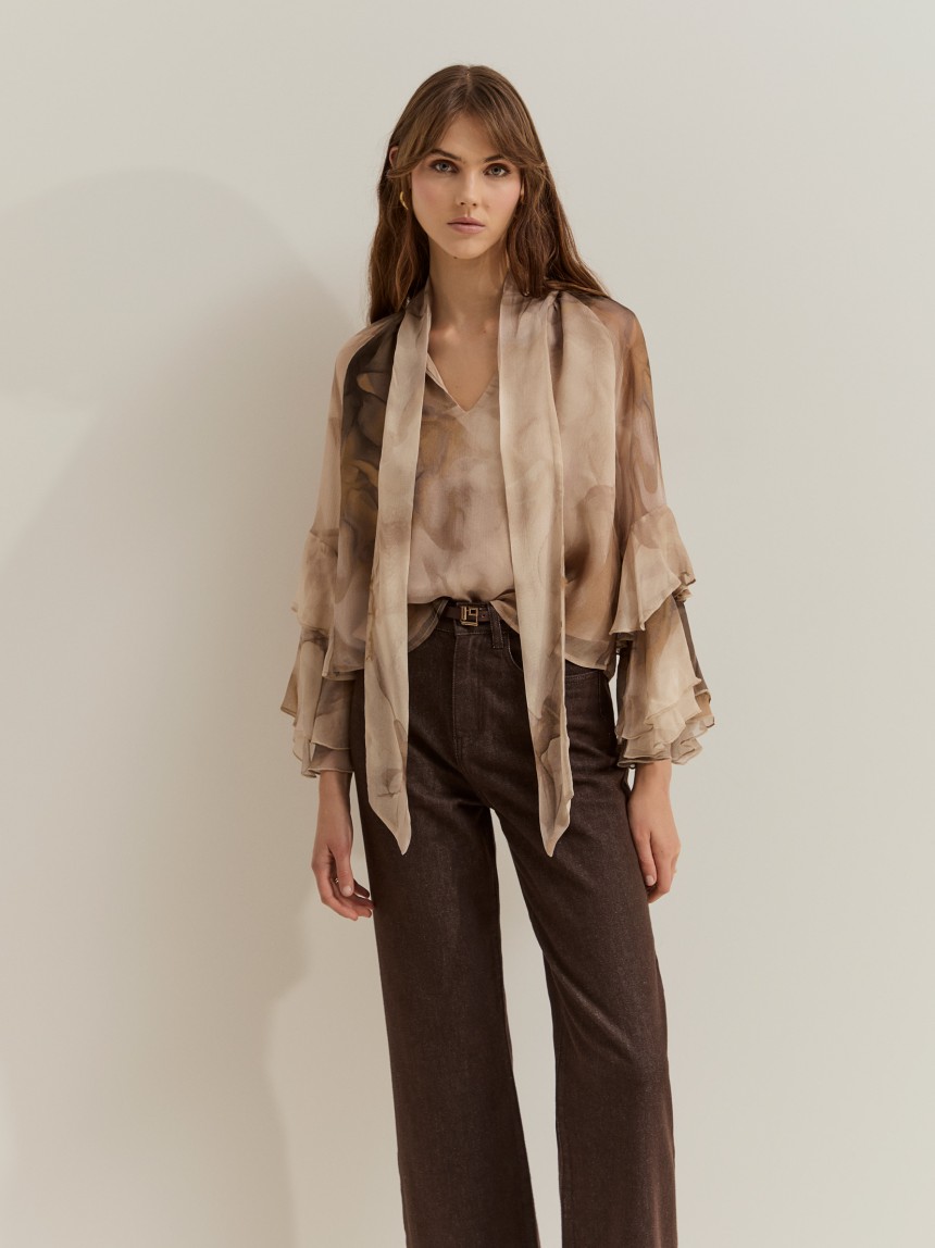 Printed blouse with bow
