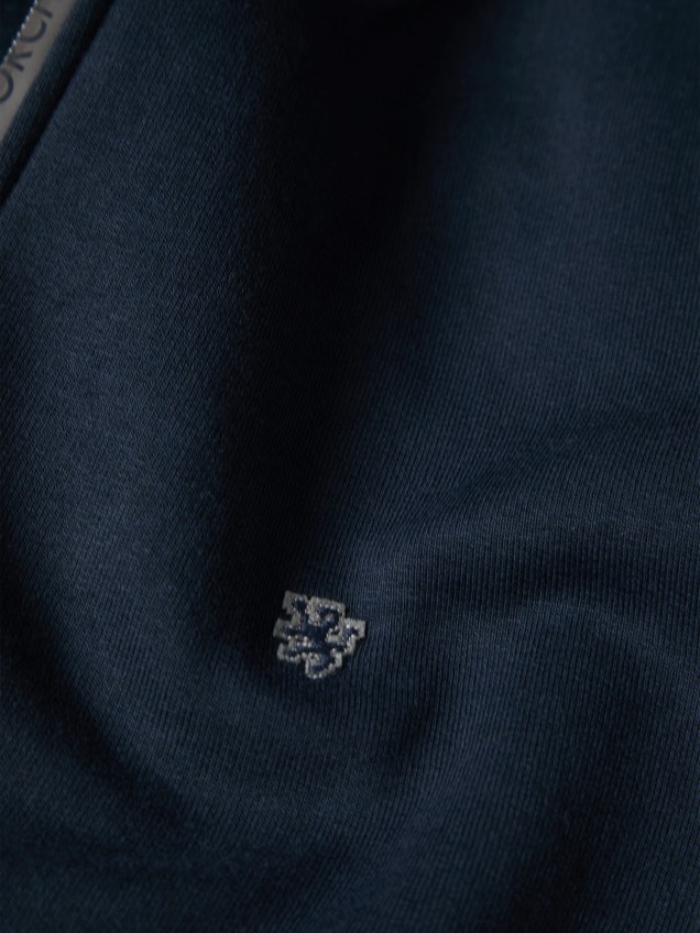 Knitted jacket with hood - Image product