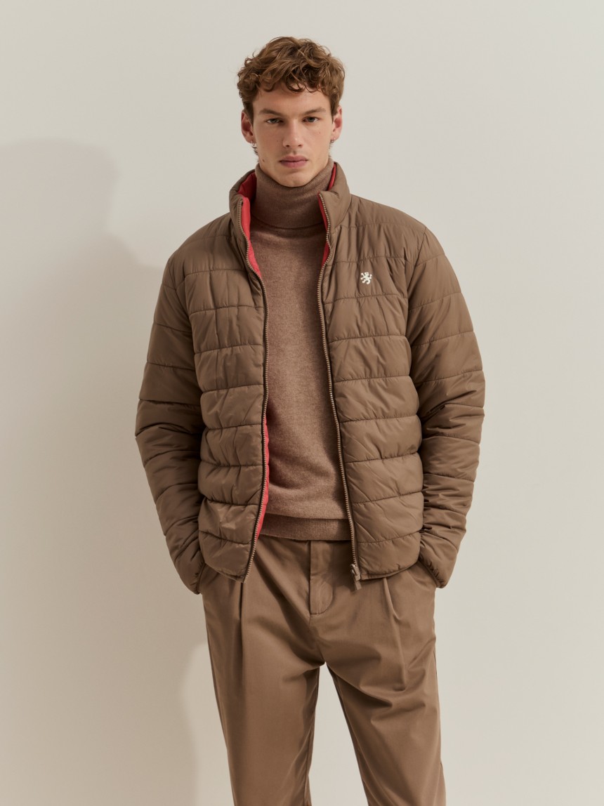 Chaqueta acolchada con capucha