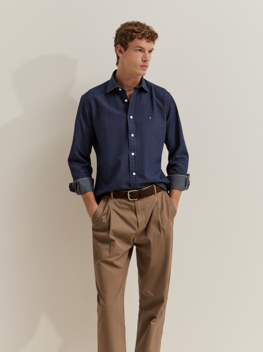 Camisa ajustada con textura