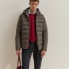 Blus�o acolchoado com capuz