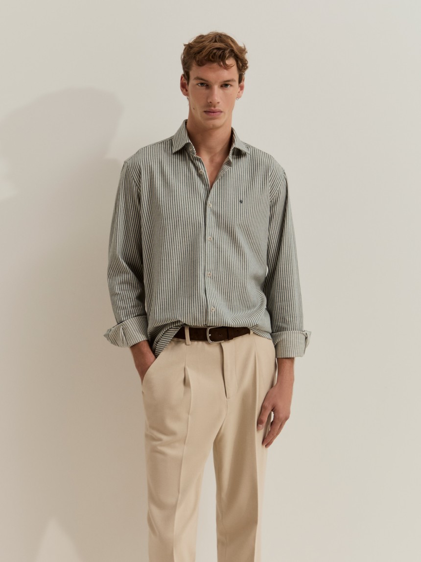 Camisa regular fit �s riscas