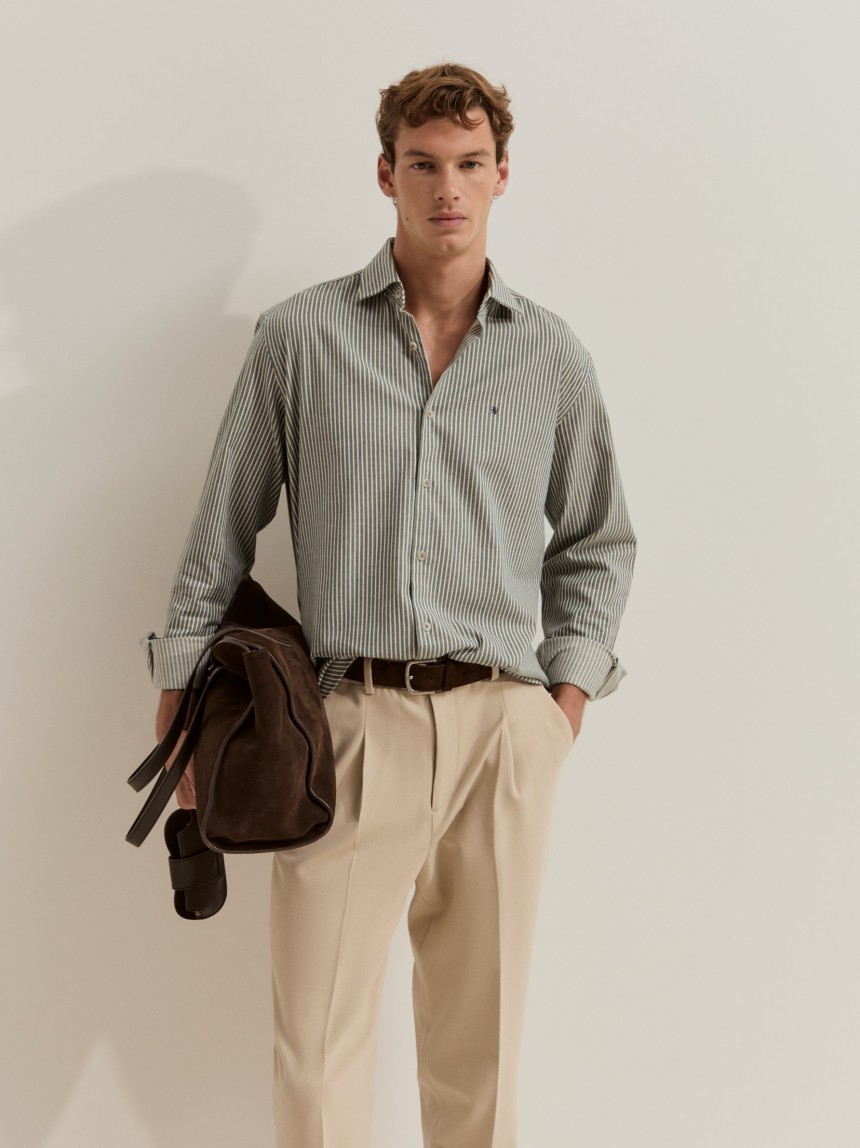 Camisa regular fit �s riscas