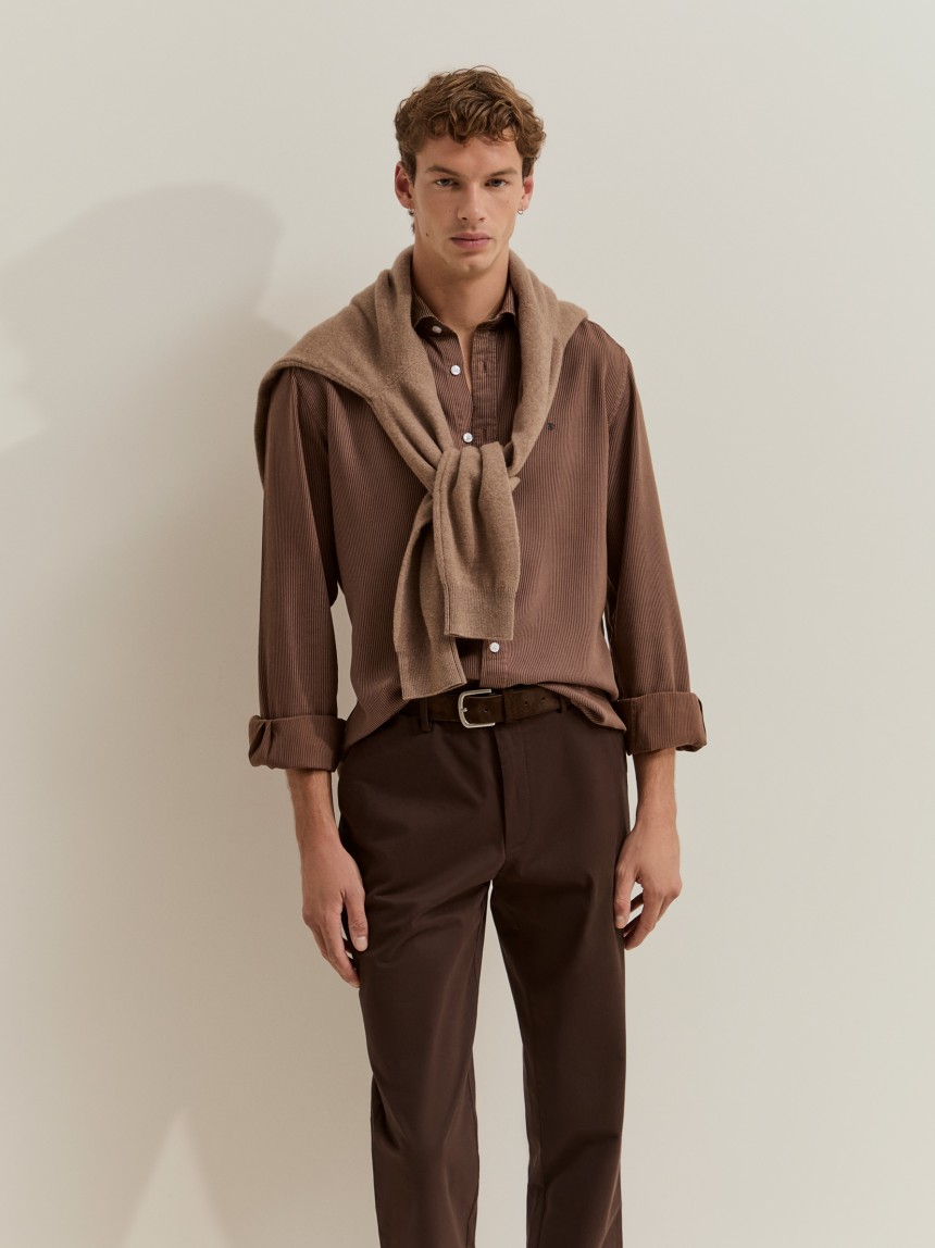 Cal�as chino regular fit