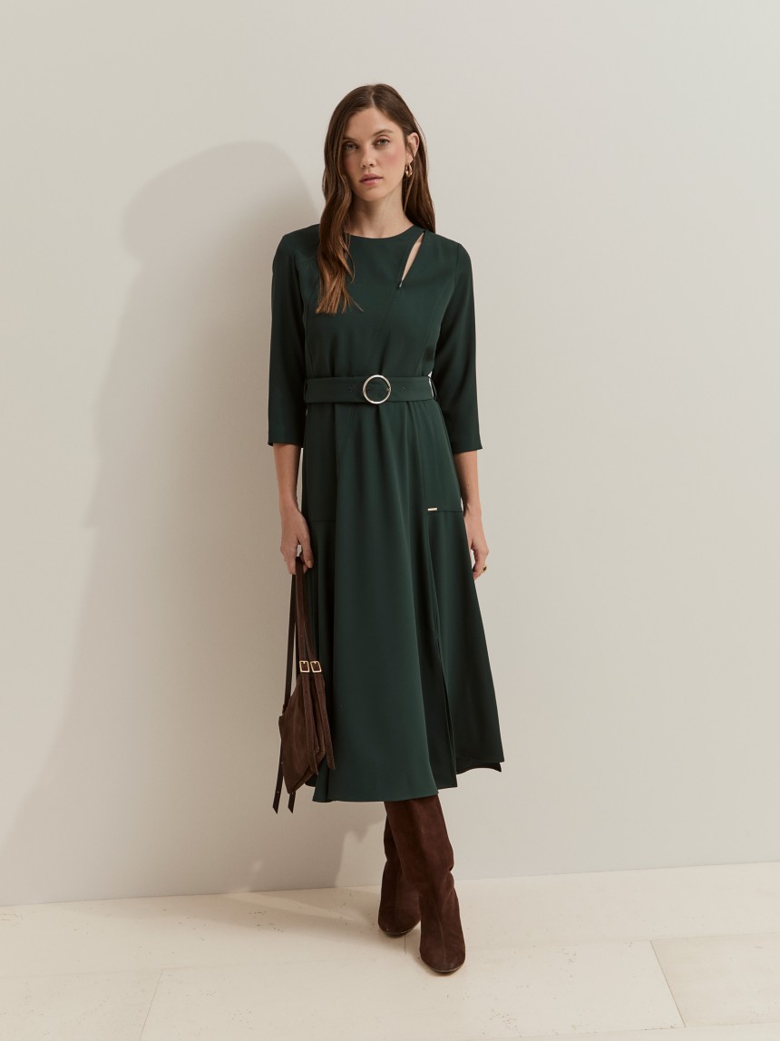 Vestido midi con cintur�n