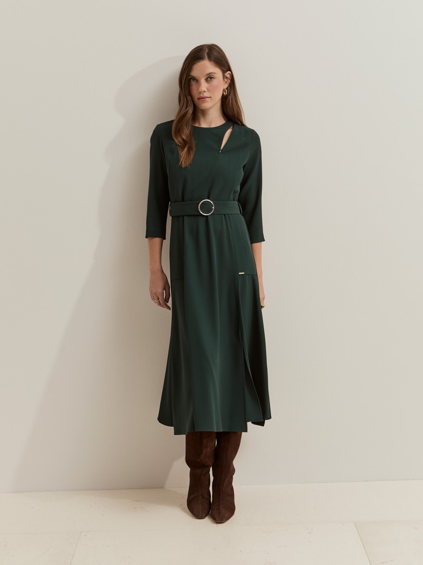 Vestido midi con cintur�n