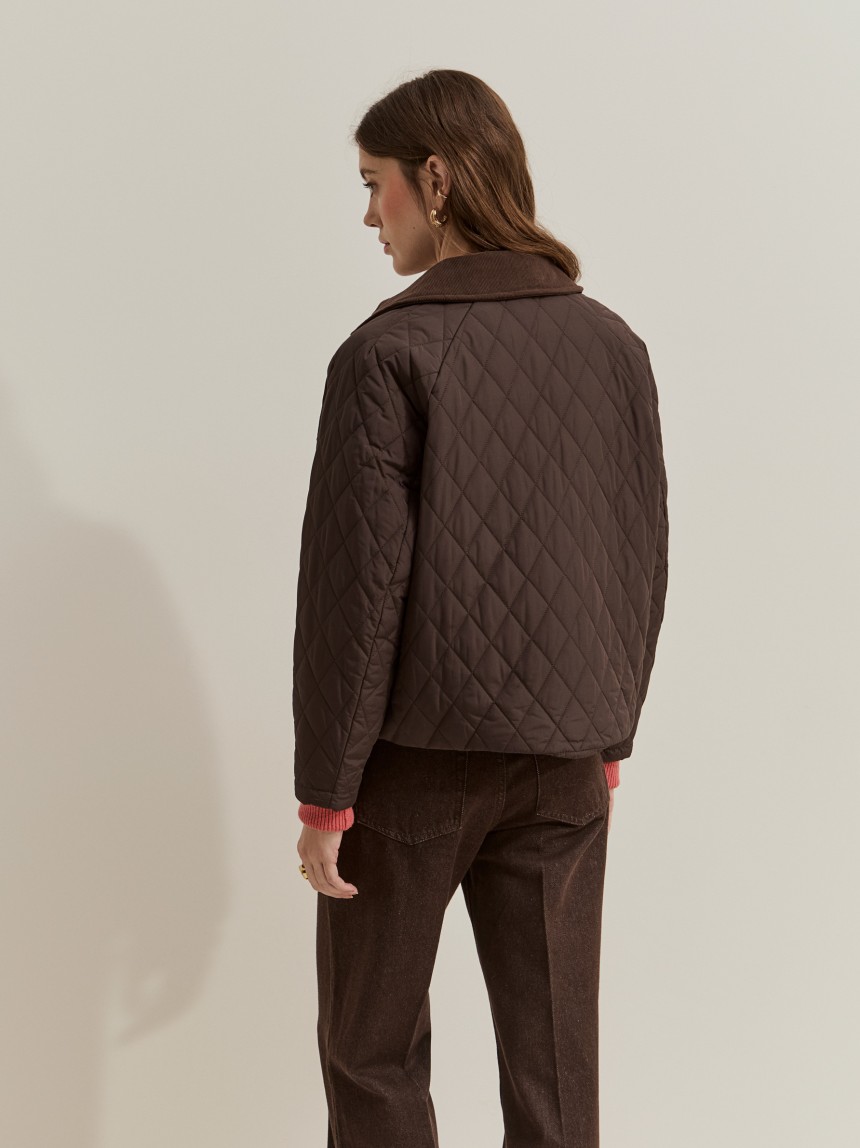 Blus�o acolchoado com bolsos