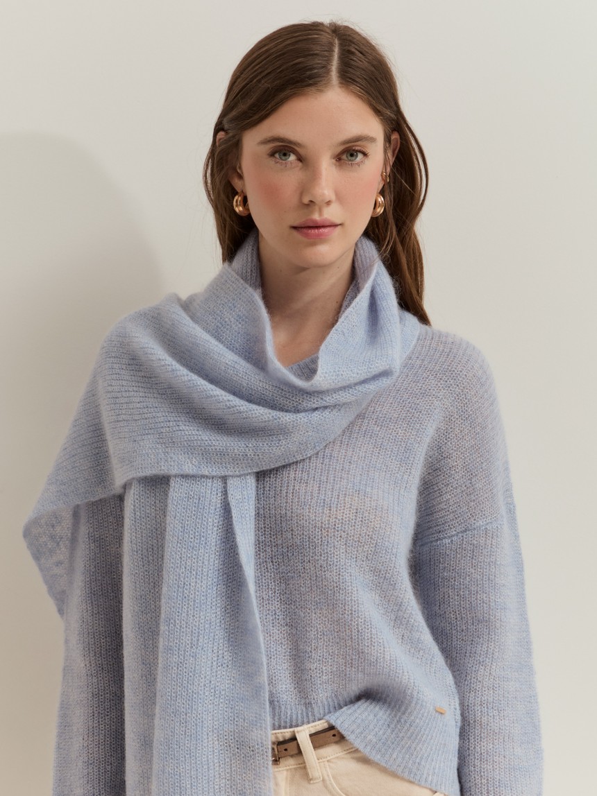 Knitted scarf made with mohair wool