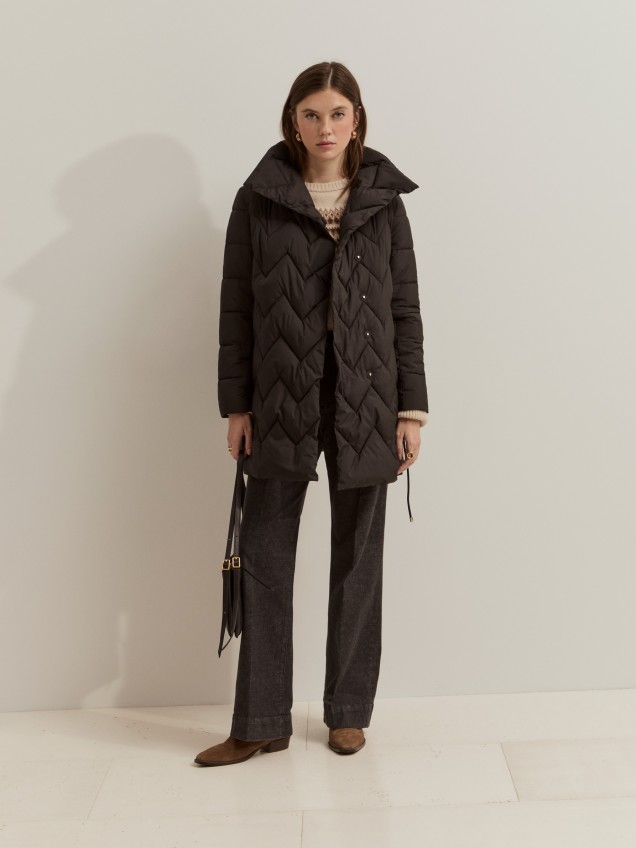Quilted jacket with a belt - Image product