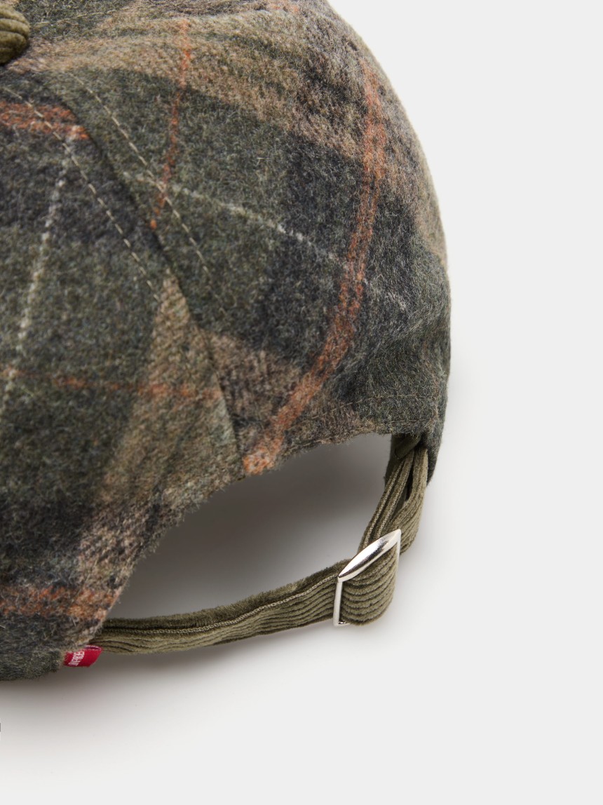 Gorra a cuadros con visera de bombazina