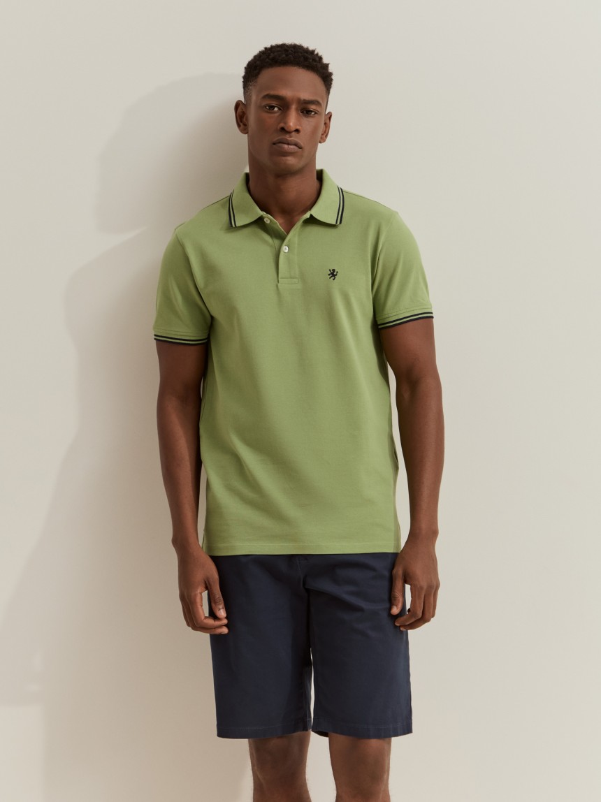 Polo piqu� slim fit com riscas
