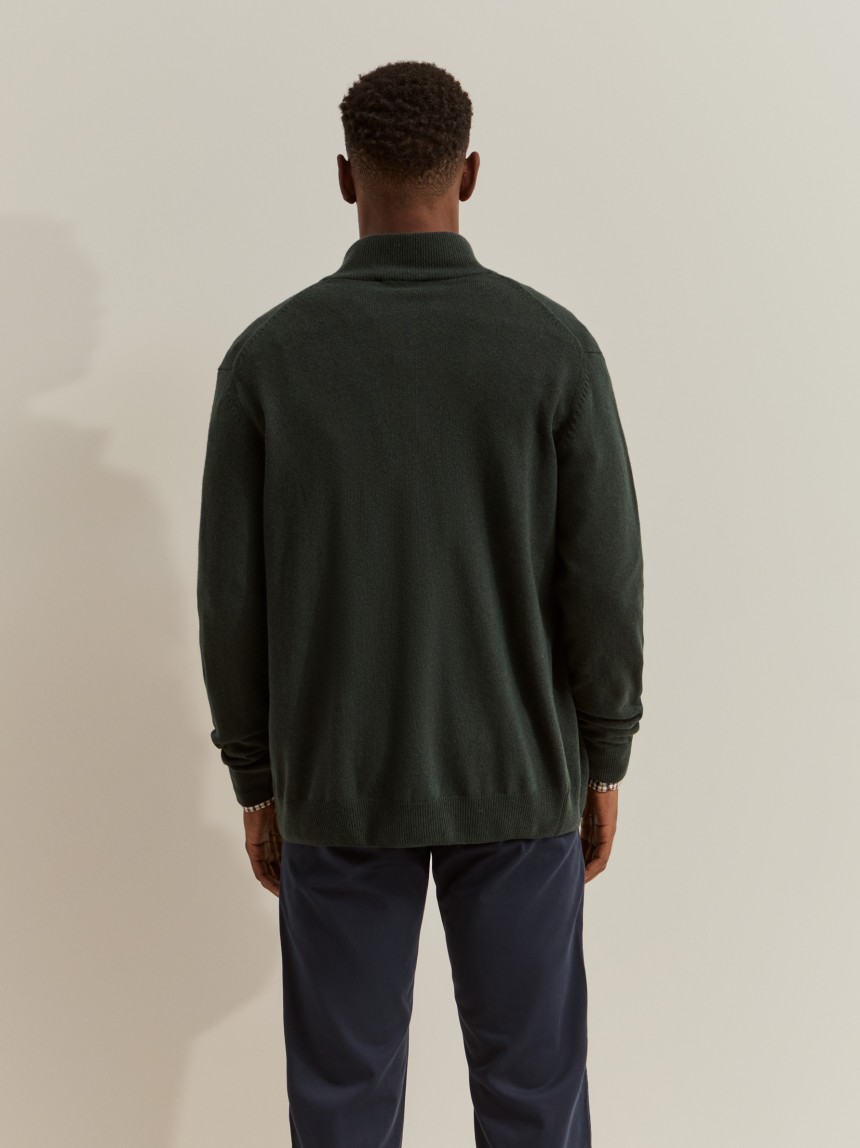 Knitted coat with wool
