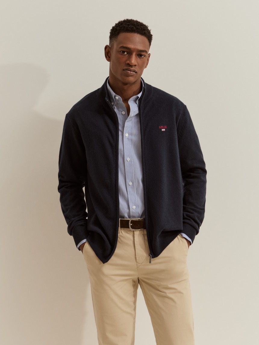 Knitted coat with wool