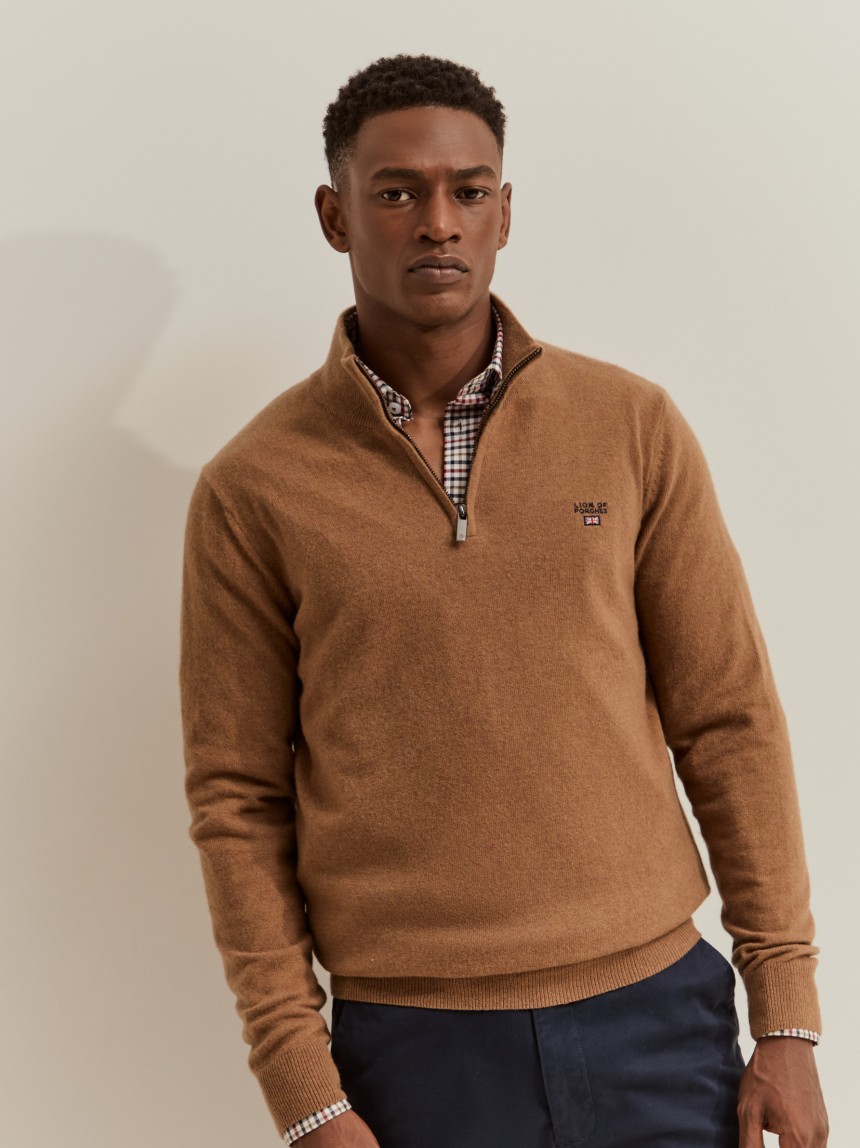 Half-zip jumper made of wool