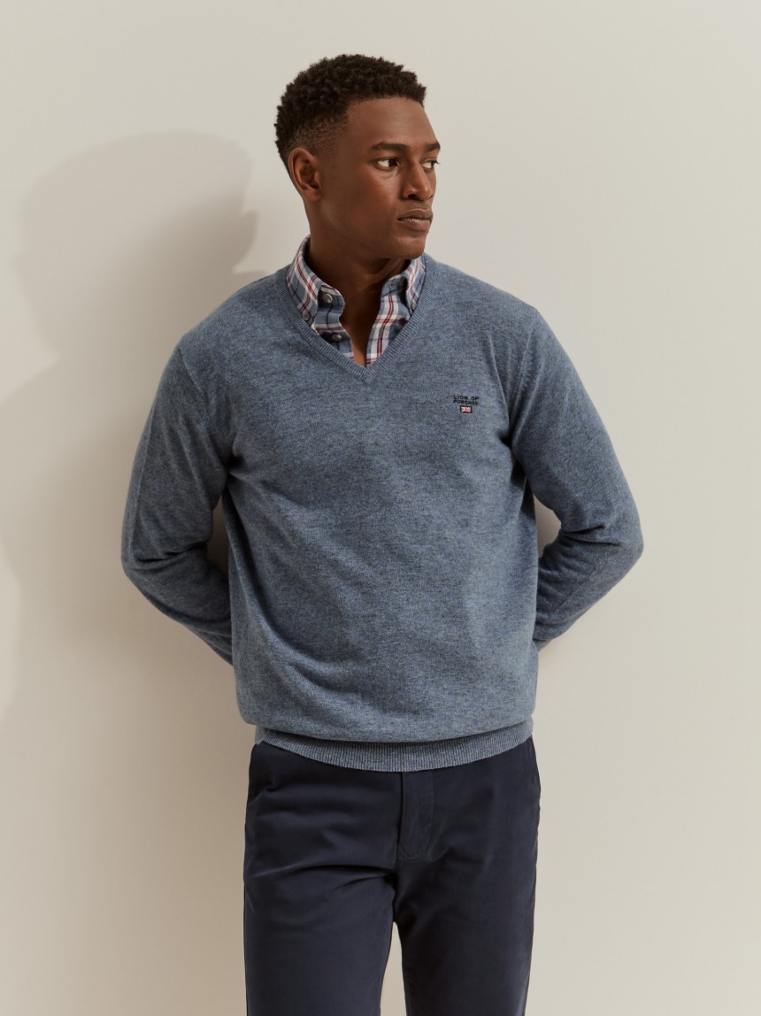 Woolen pullover
