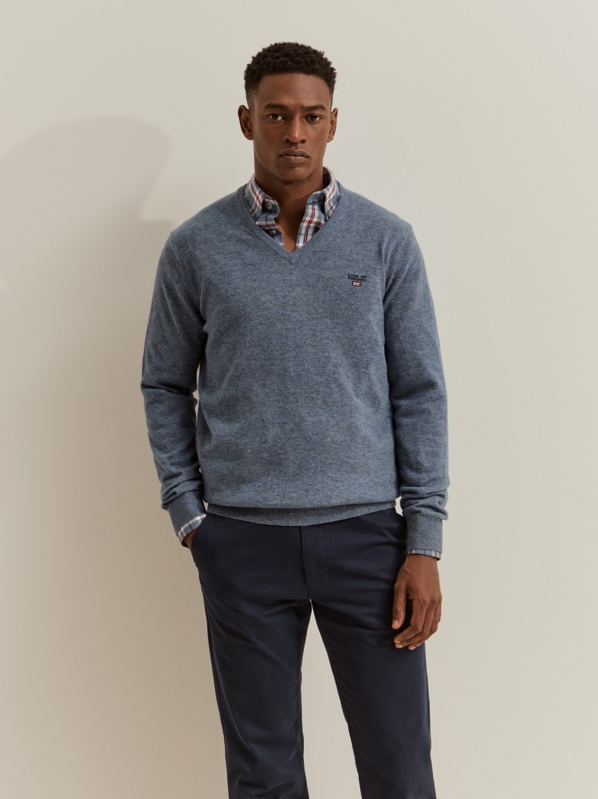 Woolen pullover