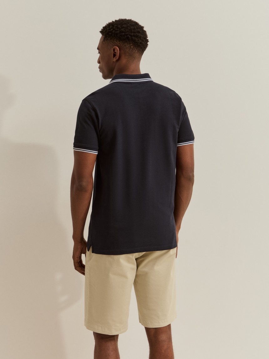 Polo piqu� slim fit com riscas