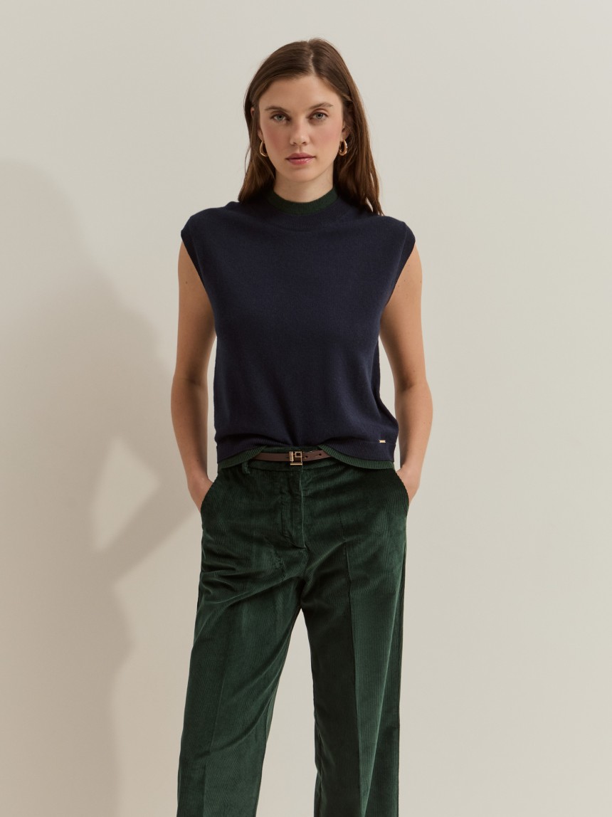 Two-tone wool vest