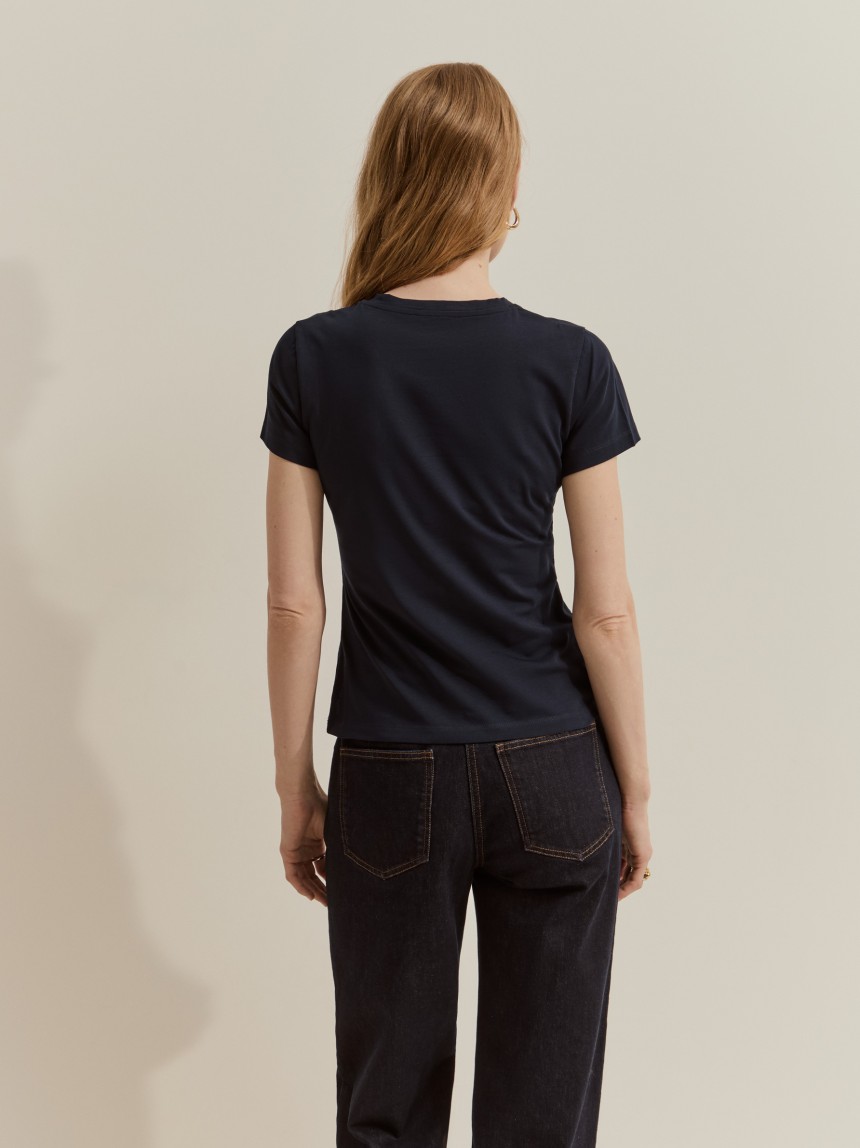 Short-sleeved T-shirt