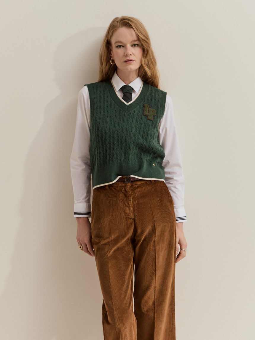 Knitted 100% wool vest