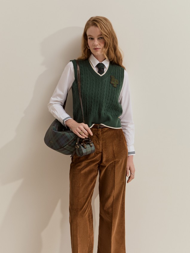 Knitted 100% wool vest - Image product