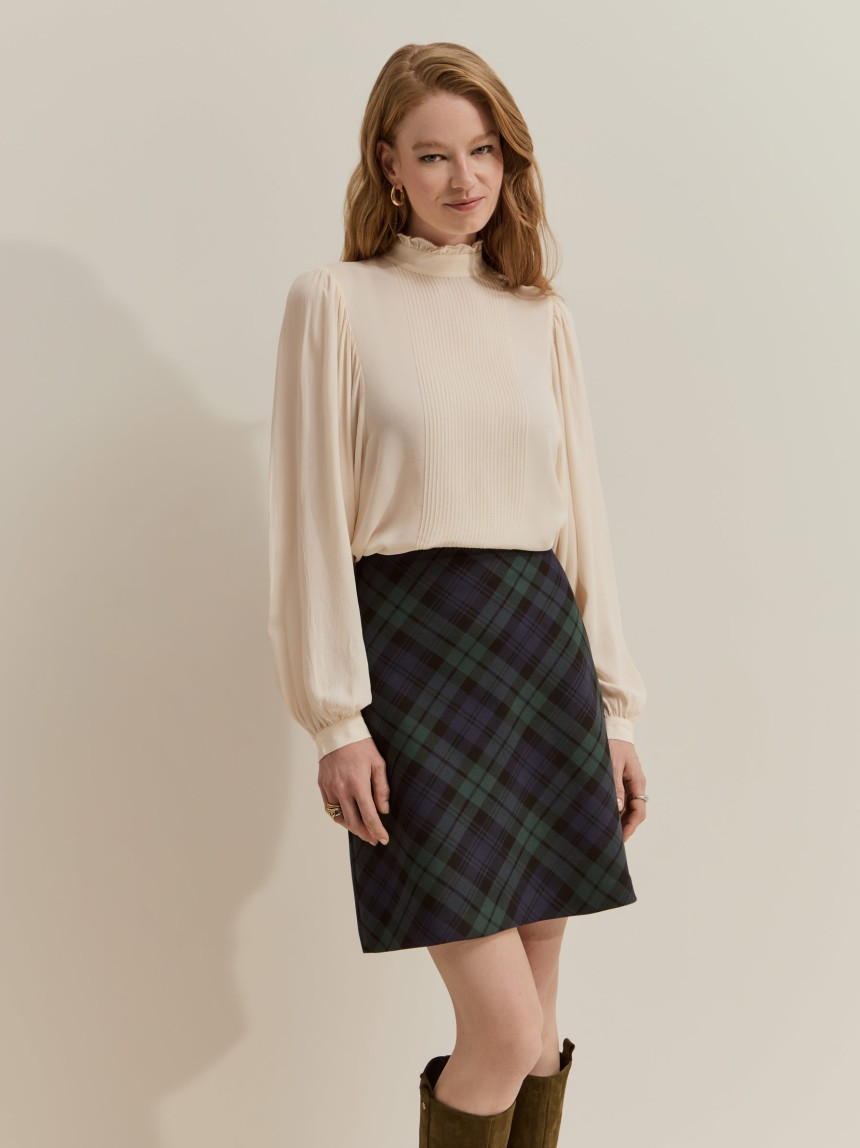 Flowy blouse with gathers