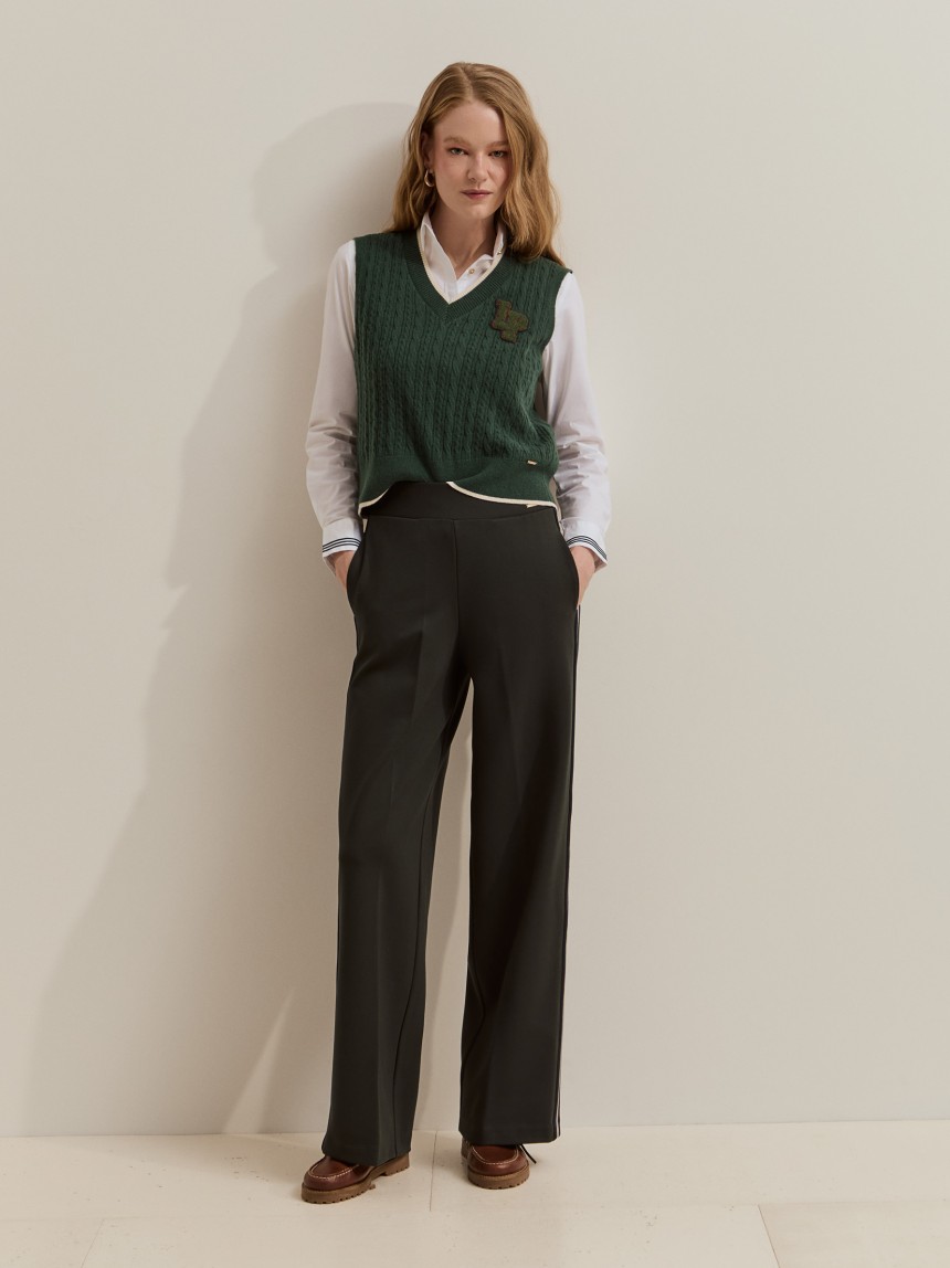 Pantalones de punto con rayas laterales