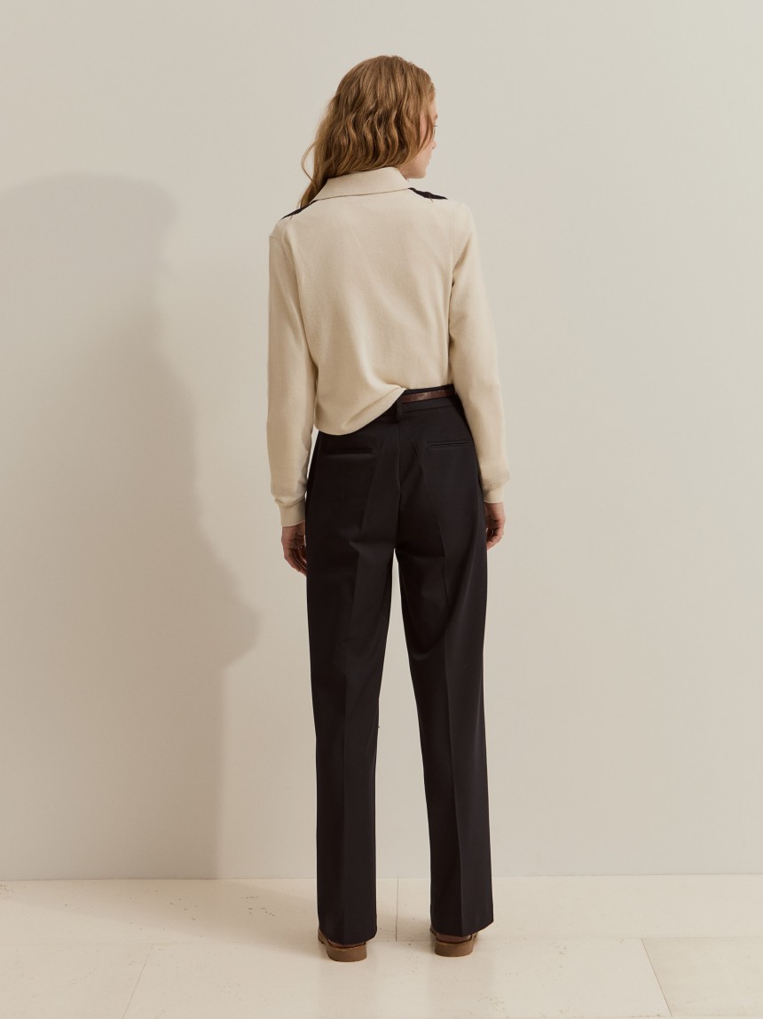 Classic pleated trousers