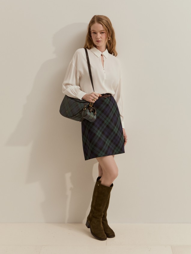 Flowy blouse with front opening - Image product