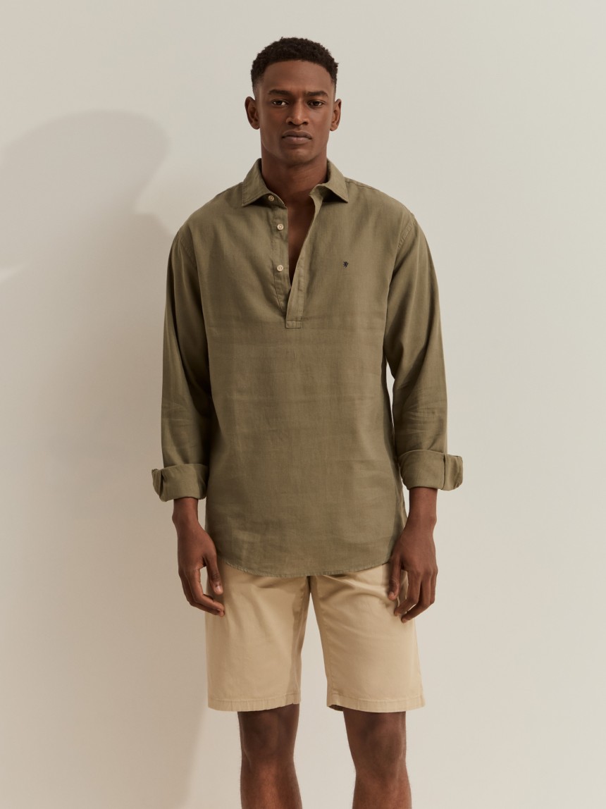 Camisa polo em linho e algod�o